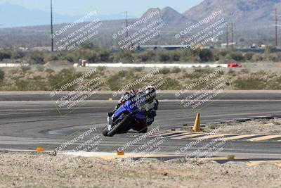 media/Jan-15-2026-Racers Edge (Thu) [[dfebeb70ab]]/3-B Group/Session 2 (Turn 11)/